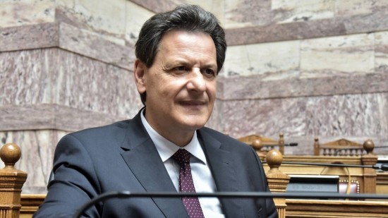 Σκυλακάκης: Εξετάζουμε διεύρυνση κριτηρίων για το Fuel Pass