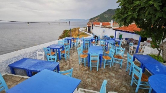 Τουρισμός: Αυτό το ελληνικό νησί θεωρούν οι Γάλλοι ως το ομορφότερο