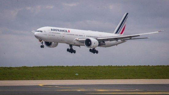 Γαλλία: Ακυρώνονται δεκάδες πτήσεις από το αεροδρόμιο Σαρλ ντε Γκωλ
