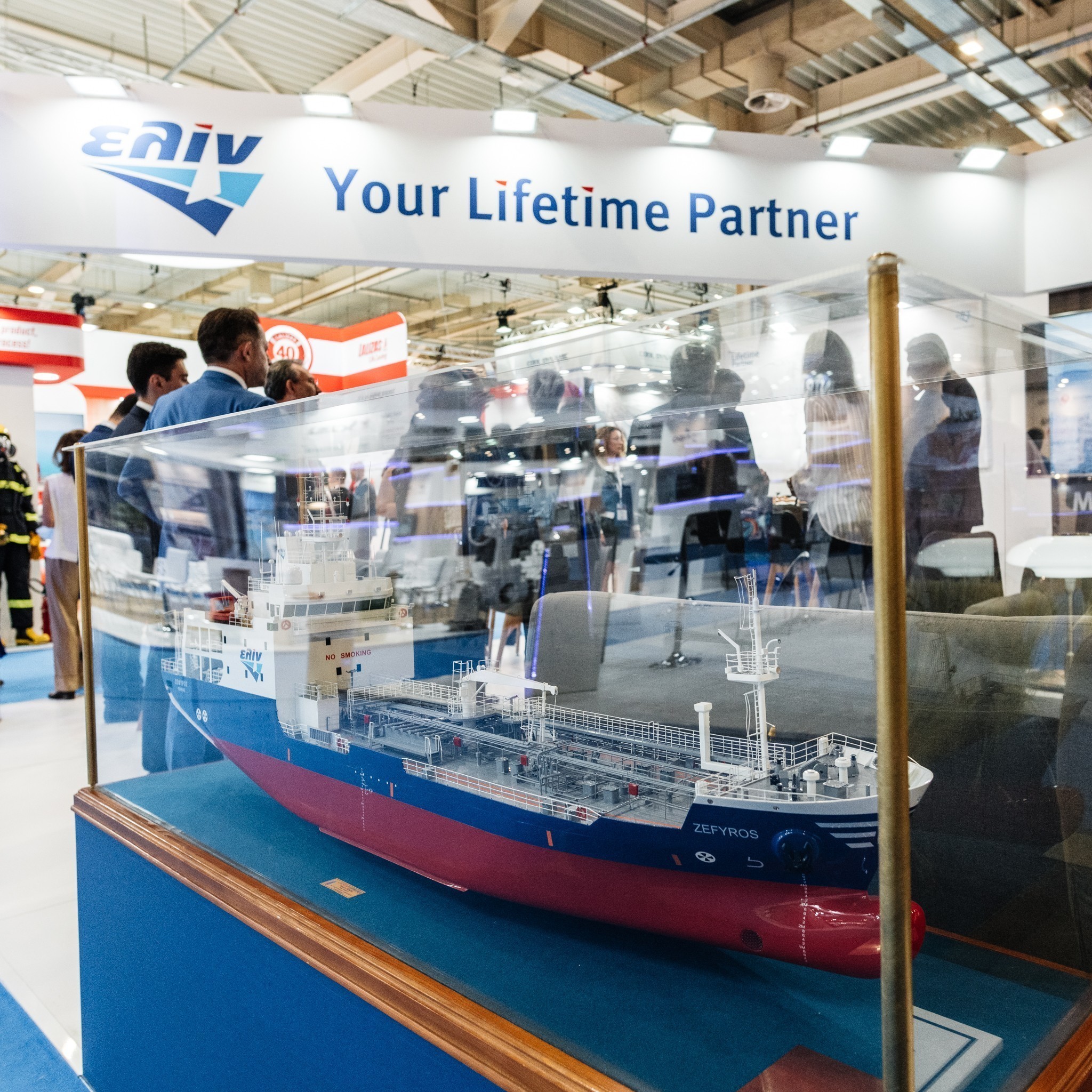 Η ΕΛΙΝΟΙΛ στη διεθνή έκθεση «Ποσειδώνια 2022»