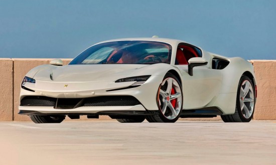 Ferrari: Προχωράει με πολύ προσεκτικά βήματα προς την ηλεκτροκίνηση