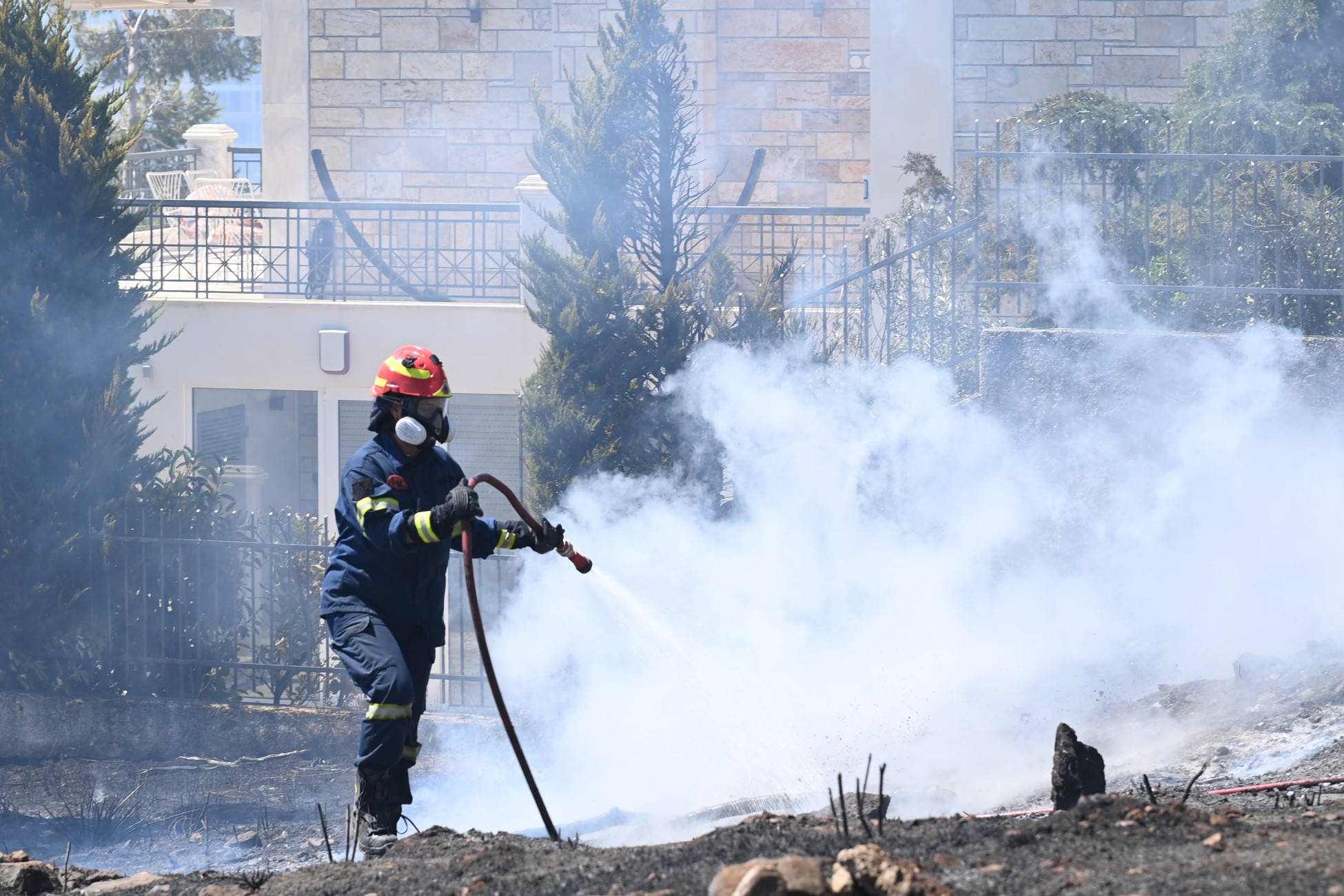Πυρκαγιές: Κρατική αρωγή για τους πληγέντες – Οι άμεσες αποζημιώσεις