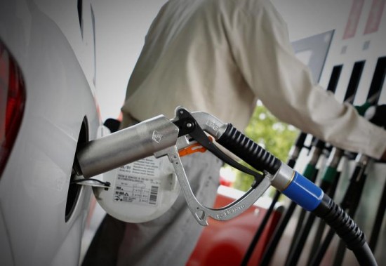 ΥΠΕΝ: Πώς το LNG και το L-CNG θα μπει στα πρατήρια