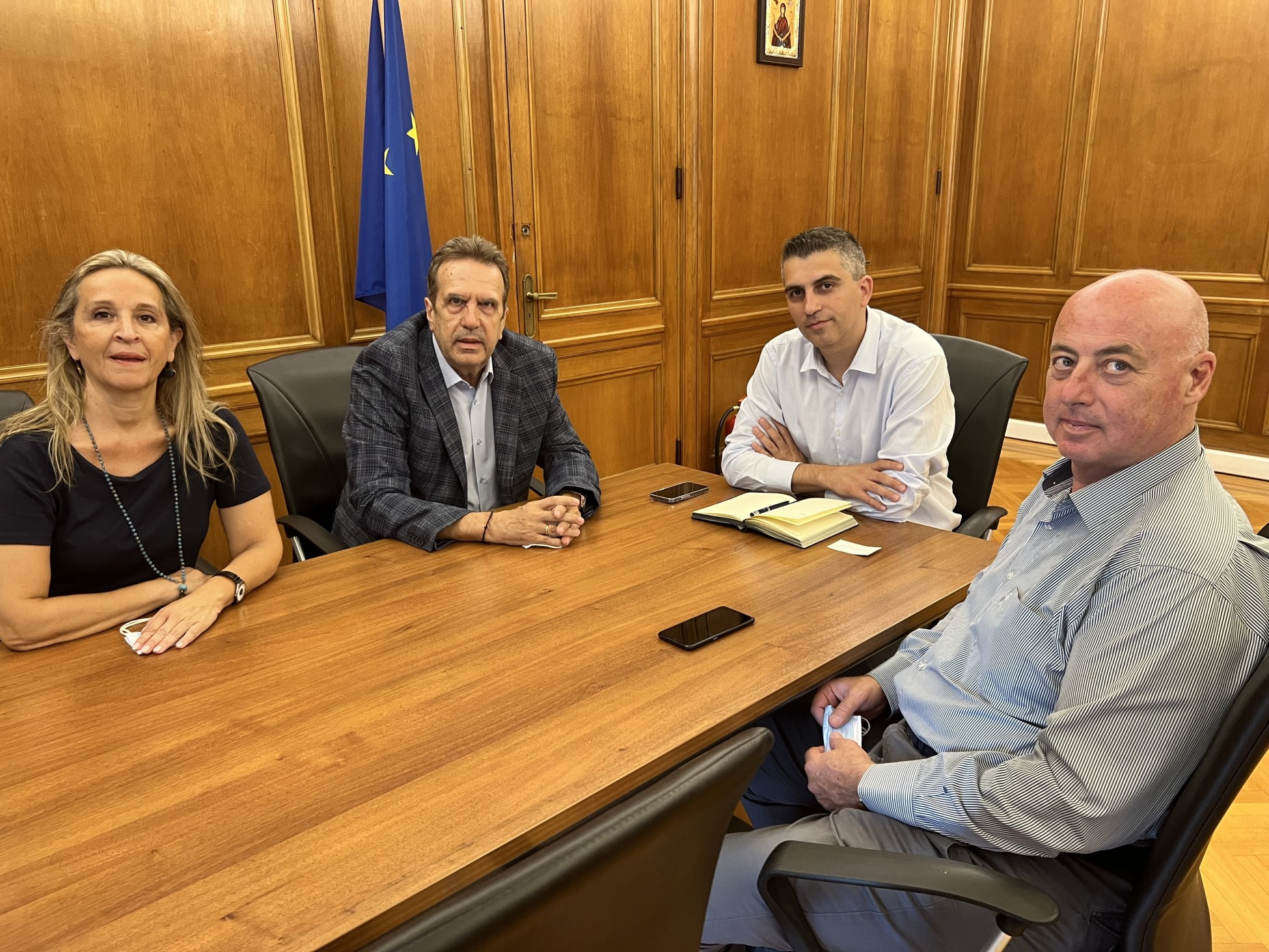 Ο ψηφιακός μετασχηματισμός του εμπορίου στο επίκεντρο της συνάντησης ΕΣΕΕ – Δήμα