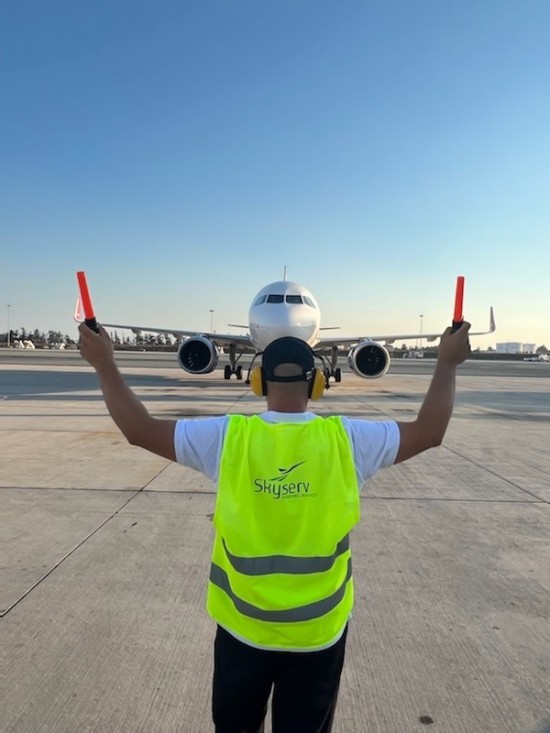 SKY Serv: Οι υψηλές …πτήσεις των ελληνικών αεροδρομίων αυξάνουν τα έσοδα