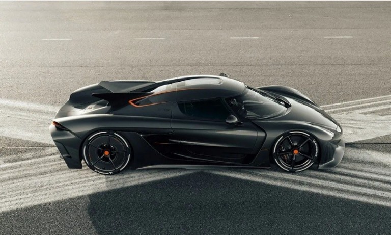 Ερώτηση με γκάζια: Ήρθε το τέλος των supercars;