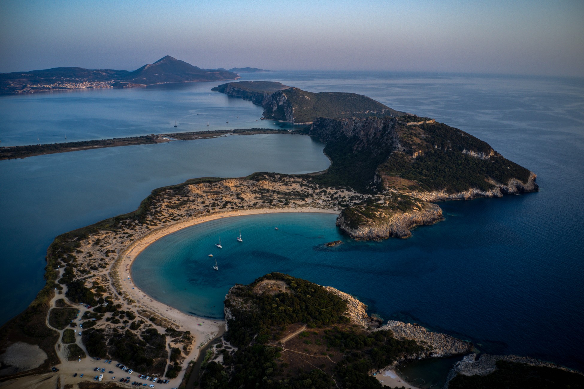 Travel pass: Πότε ξεκινούν οι αιτήσεις για το voucher των 150 ευρώ