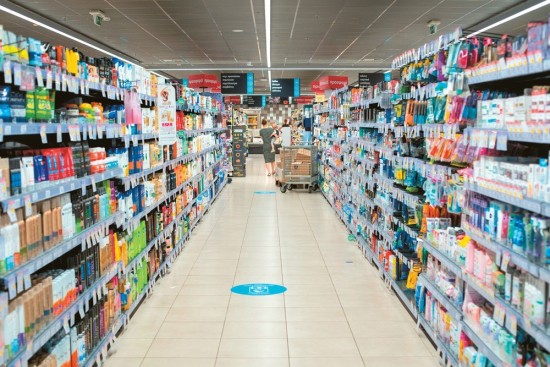 ΙΕΛΚΑ: Αύξηση των πωλήσεων το 2024 και μείωσης του όγκου «βλέπουν» στελέχη των σούπερ μάρκετ