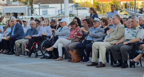 Συνεχίζει το ταξίδι της στα νησιά του Αιγαίου η πλωτή έκθεση «EΠΑΝΑCΥΣΤΑΣΗ ’21»