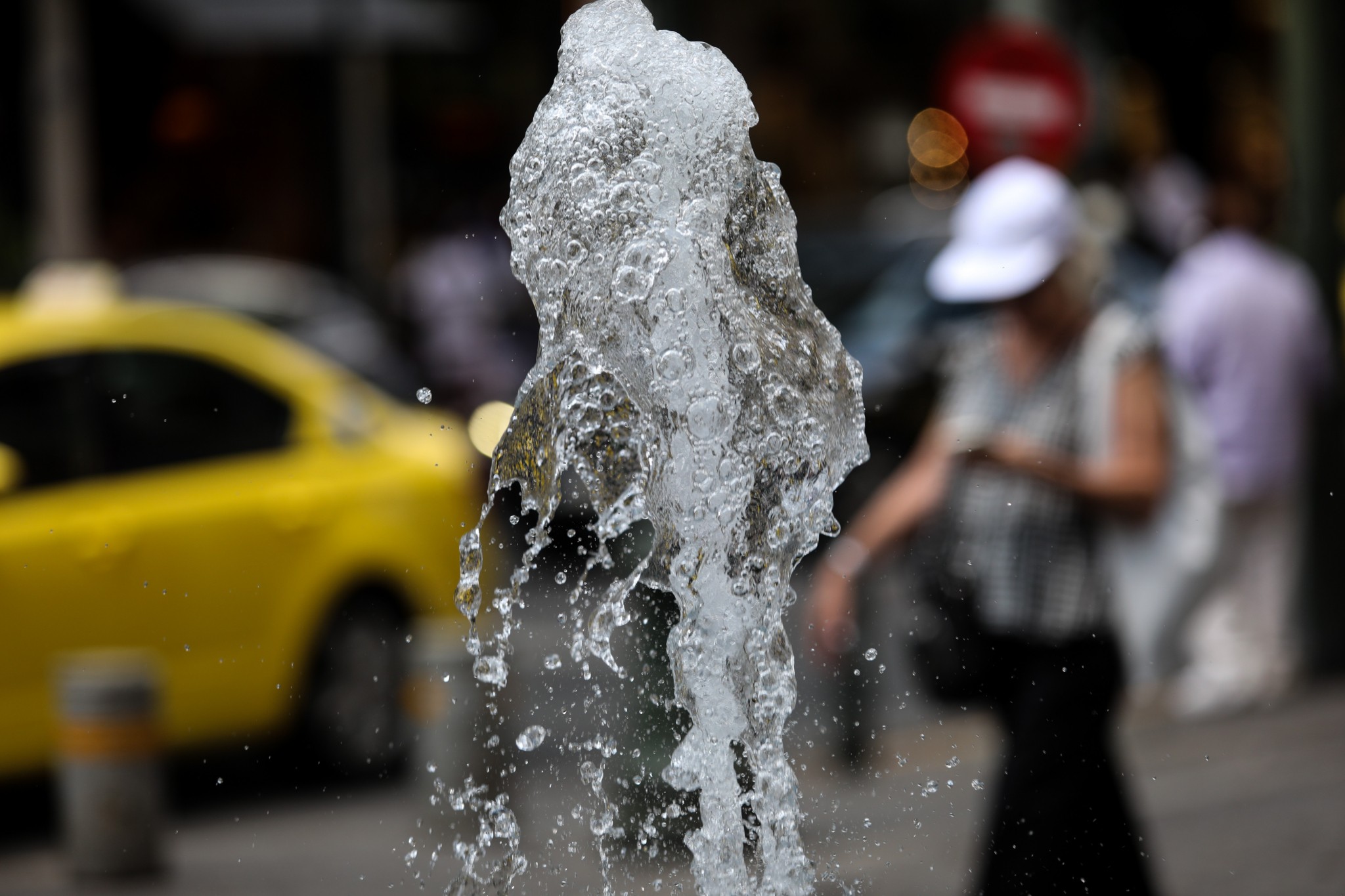 Νέο κύμα καύσωνα – Σε ποιες περιοχές θα φτάσει 42 βαθμούς ο υδράργυρος