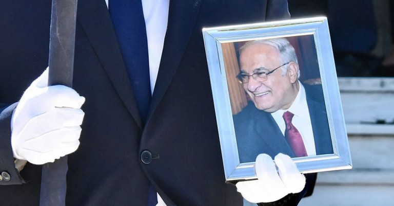 Το τελευταίο αντίο στον διάσημο αστροφυσικό Διονύση Σιμόπουλο