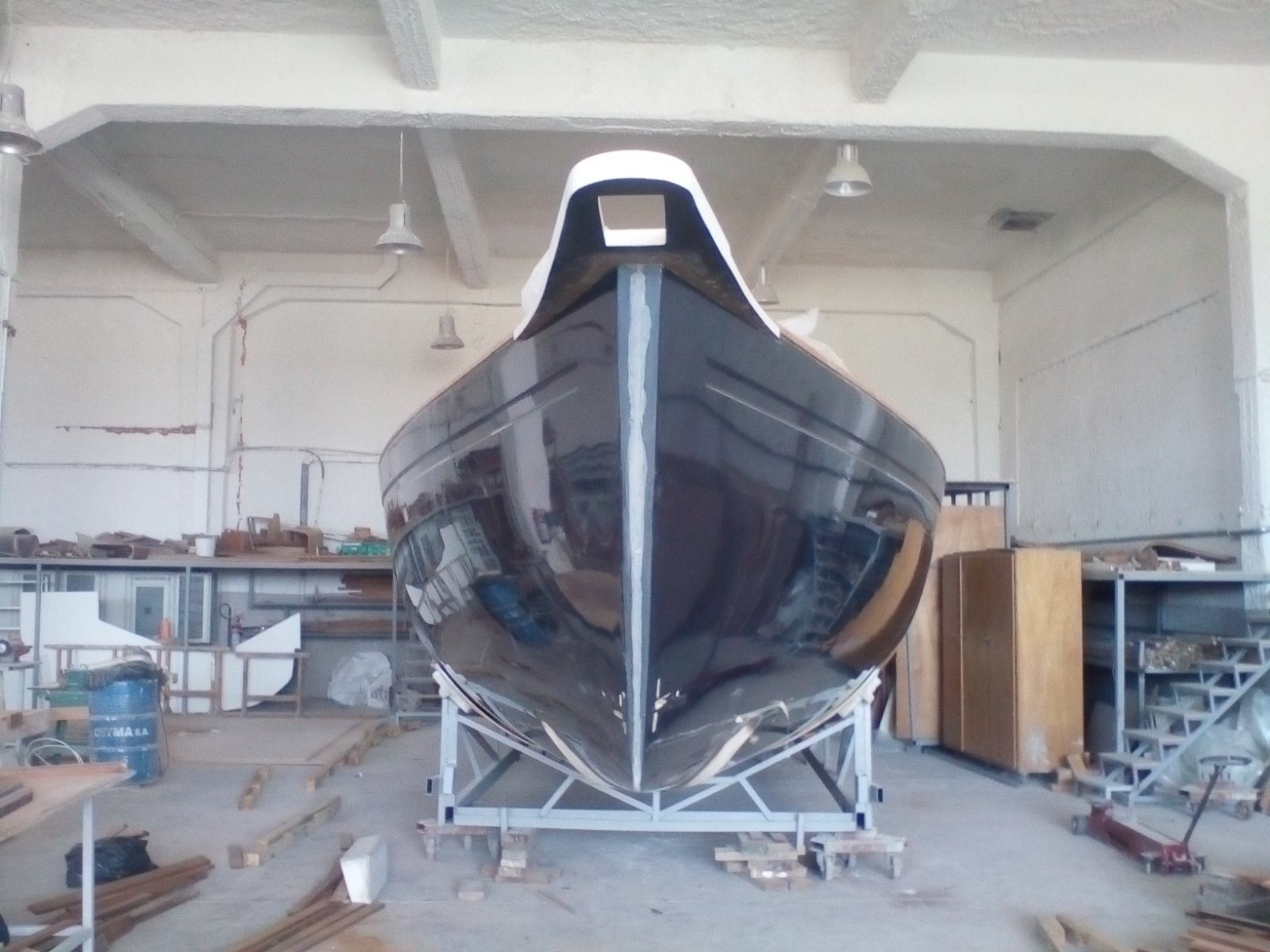 Πλειστηριασμοί: Αυτό το ημιτελές Ocean Star ποιος θα το πάρει; (pics)