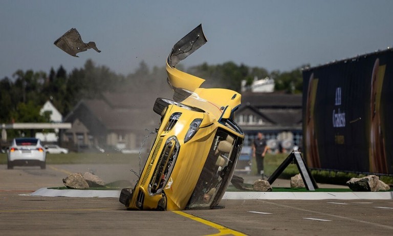 Ηλεκτρικά αυτοκίνητα: Γιατί προκαλούν περισσότερα ατυχήματα