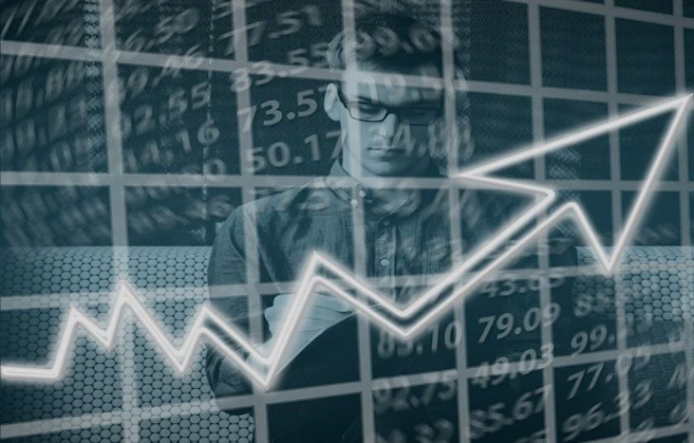 ΗΠΑ: Οι επενδυτές τρέχουν να αγοράσουν ομόλογα – Τι σημαίνει αυτό για το αποτέλεσμα