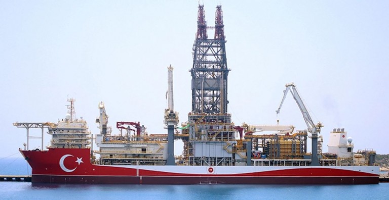 Τα 3 σενάρια αντίδρασης του υπ. Άμυνας σε πιθανή πρόκληση από το γεωτρύπανο «Αμπντούλ Χαμίτ Χαν»