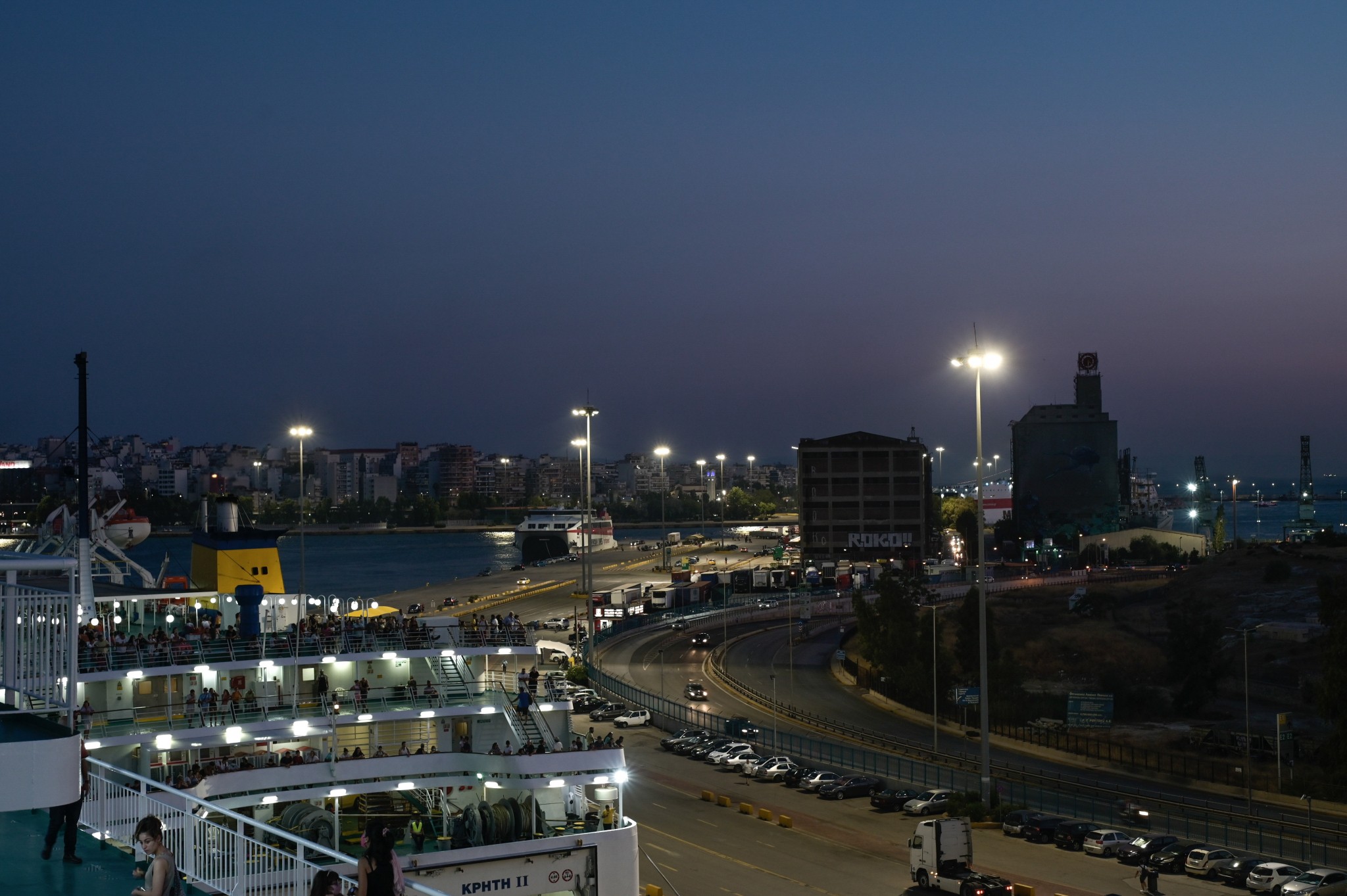 Εμπορικός Σύλλογος Πειραιώς: Αναβάλλεται η «Γαλάζια Νύχτα»