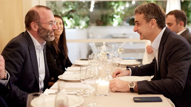 Βέμπερ: Ο Μητσοτάκης έδειξε αποφασιστικότητα απέναντι στον Ερντογάν για το μεταναστευτικό