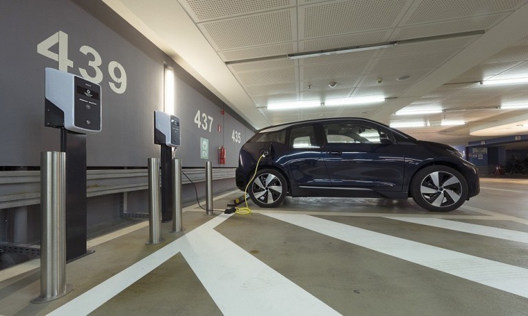 Ενεργειακή κρίση: Έρχονται απαγορεύσεις για φόρτιση στα ηλεκτρικά αυτοκίνητα;