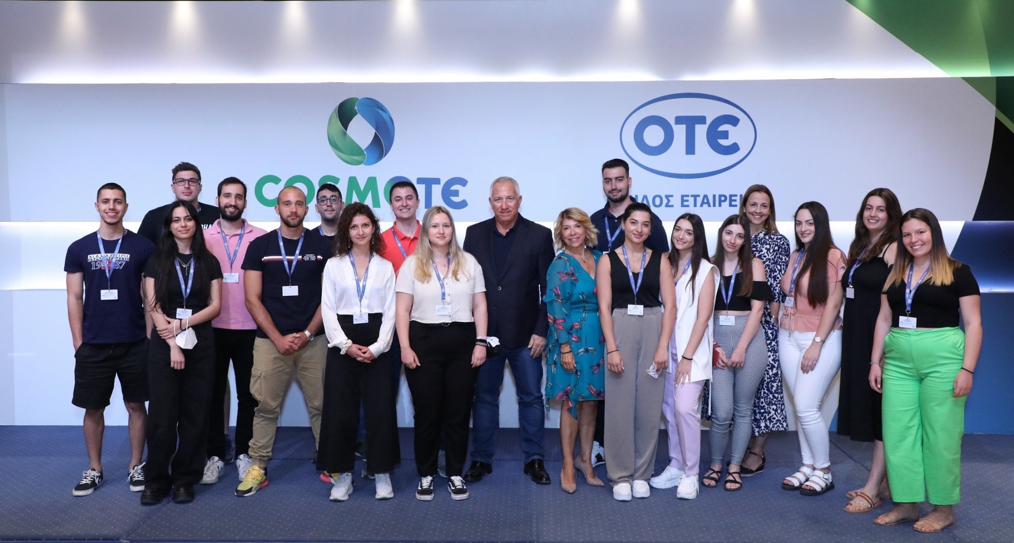 Εργασιακή εμπειρία στον Όμιλο ΟΤΕ και ανάπτυξη ψηφιακών δεξιοτήτων για 20 υπότροφους COSMOTE