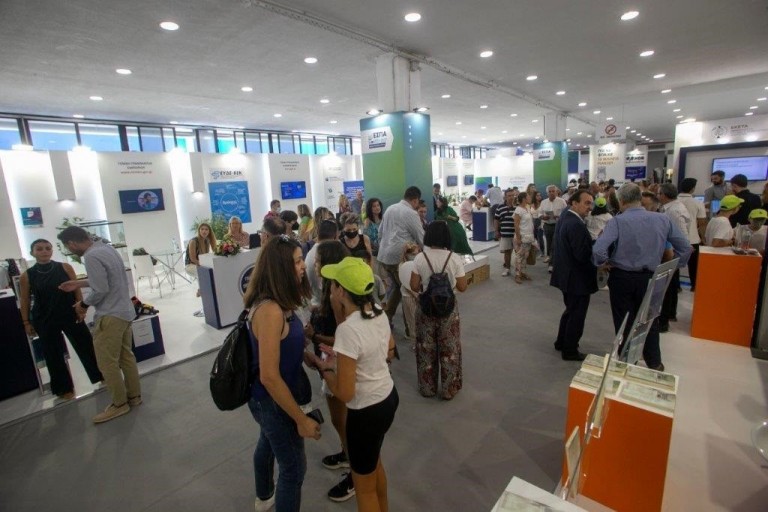 86η ΔΕΘ: 45.000 επισκέπτες και επίπεδα 2019 το πρώτο Σαββατοκύριακο (pics)