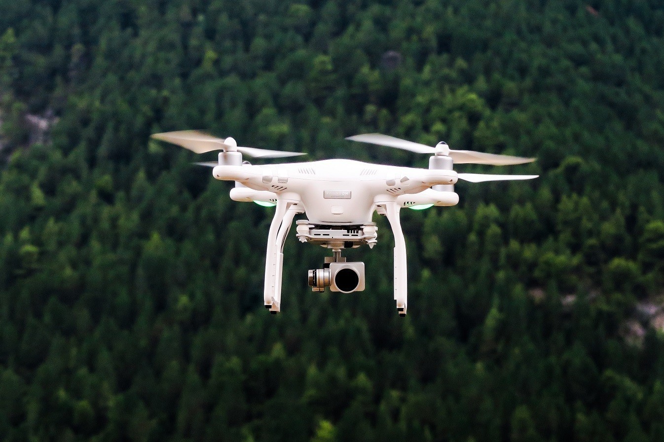 Μπλόγκερ υποσχέθηκε να αγοράσει για την Ουκρανία drones αξίας $100.000