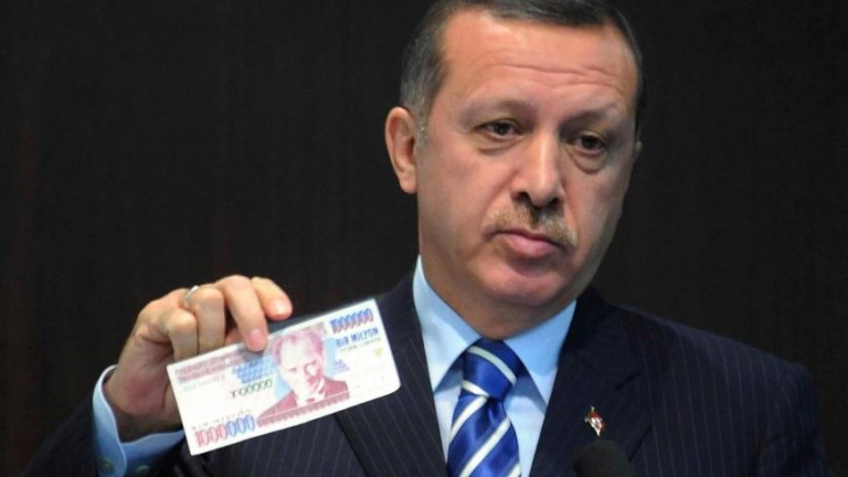 Ποιος τροφοδοτεί κρυφά την Τουρκία με δισεκατομμύρια δολάρια; (pics)