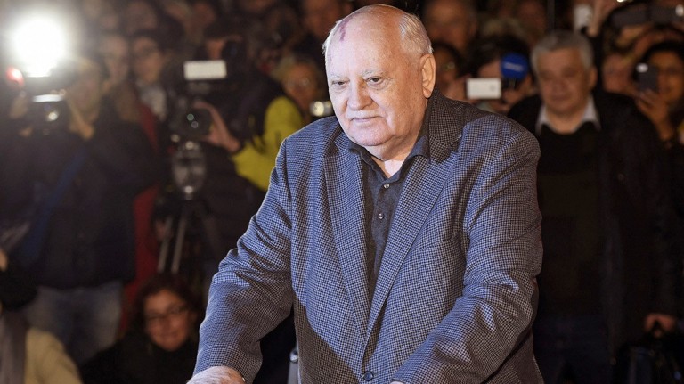 Γκορμπατσόφ: Χωρίς τον Πούτιν αποχαιρετούν οι Ρώσοι τον τελευταίο Σοβιετικό ηγέτη – Δείτε live (upd)