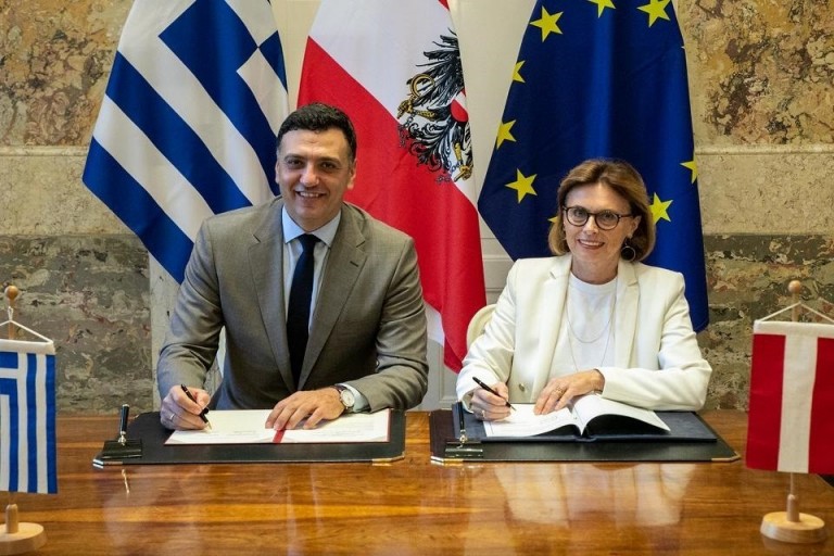 Bασίλης Κικίλιας: «Ανταποκρίνονται οι Αυστριακοί στο κάλεσμα να περάσουν τον χειμώνα τους στην Ελλάδα» (pic)