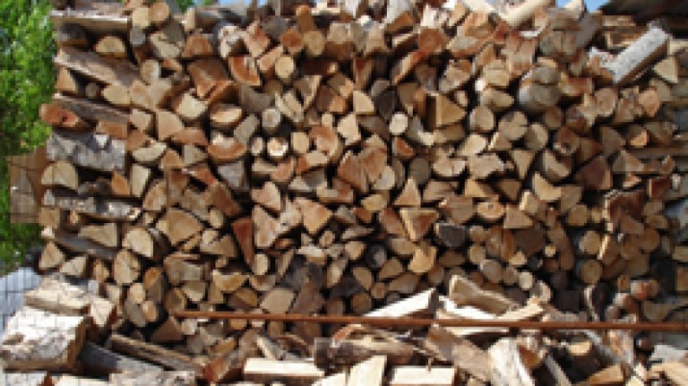 Παρέμβαση του υπουργείου Ανάπτυξης για την τιμή των καυσόξυλων και του πέλετ