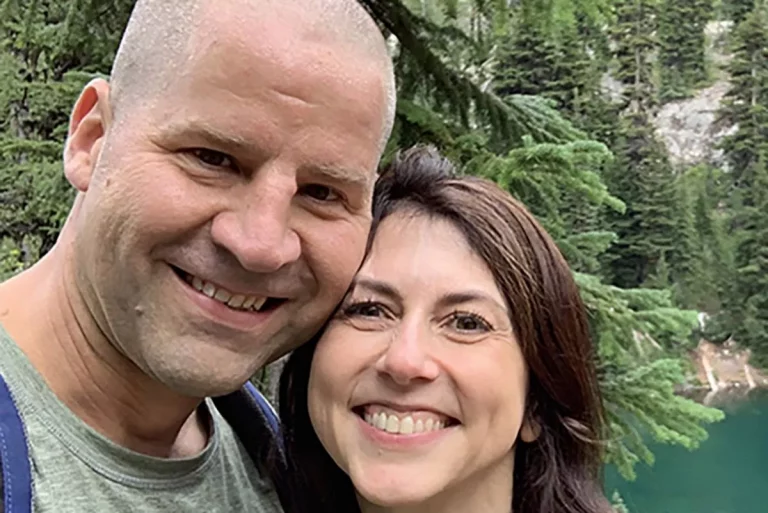 Ελον Μασκ: Γιατί τα «έβαλε» με την πρώην σύζυγο του Μπέζος