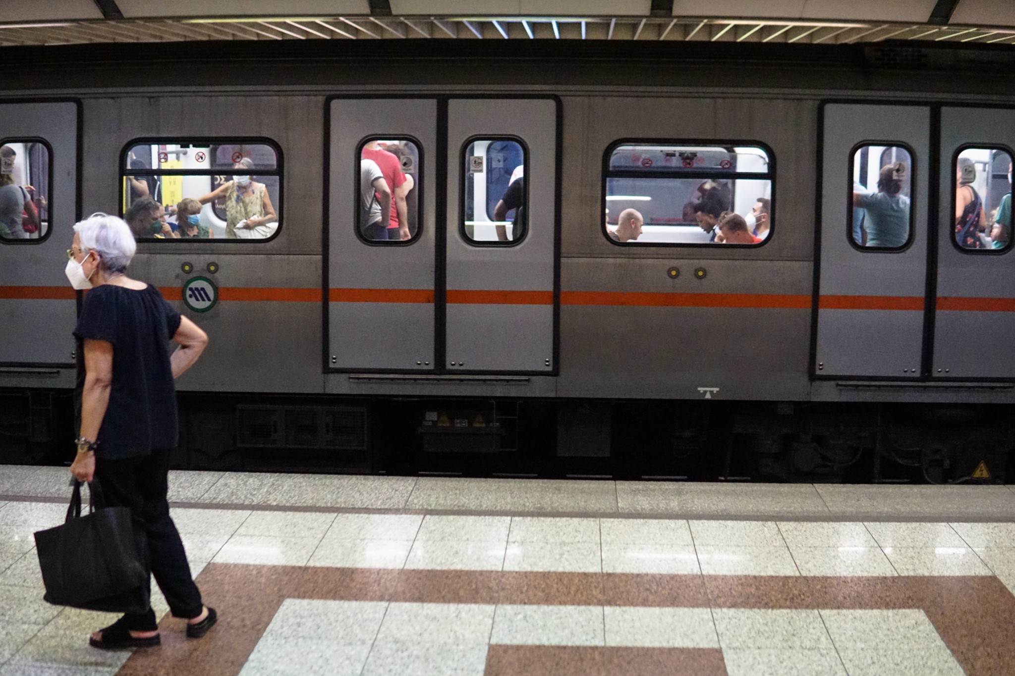 ΣΤΑΣΥ: Ενισχύονται με νέες προσλήψεις τα εκδοτήρια στο Μετρό