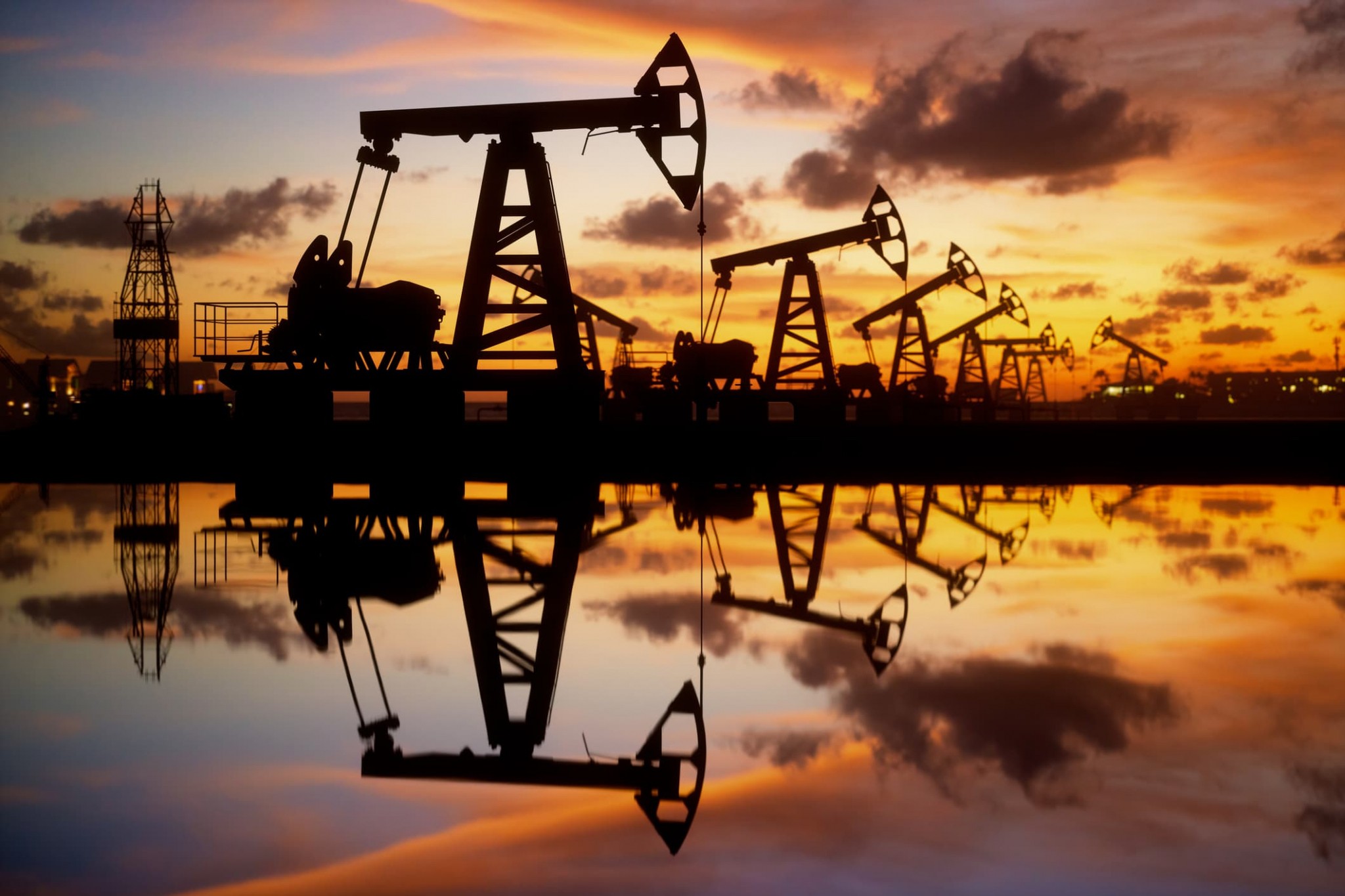Ανακάμπτουν τα commodities – «Ξεκολλάει» από το χαμηλό έτους το πετρέλαιο