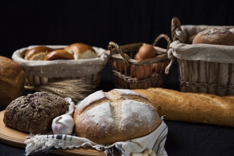 Έρευνα: Ένοχα για καρκίνο τα συσκευασμένα ψωμιά και τα δημητριακά