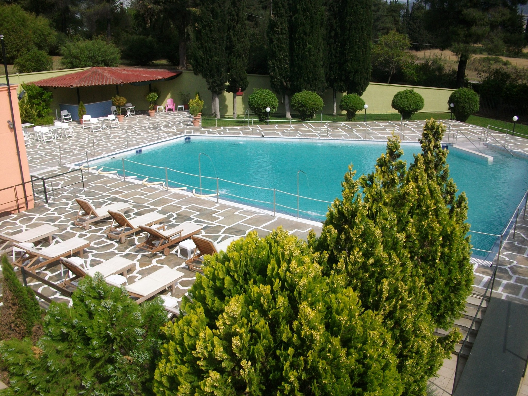 Έκτακτο επίδομα 225 ευρώ: Ποιοι είναι οι δικαιούχοι και πώς θα το λάβουν