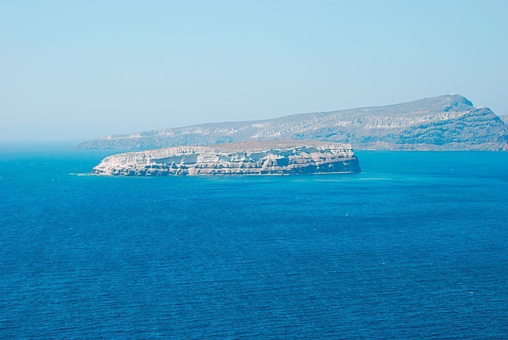 Είκοσι ελληνικά νησιά ζητούν αγοραστή – Ποια είναι και που βρίσκονται