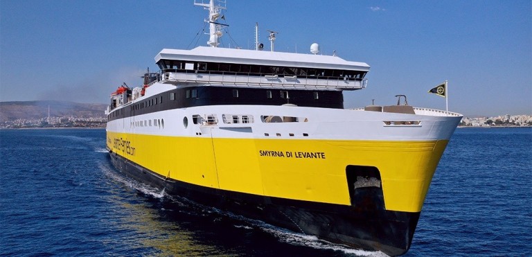Levante Ferries: Αγιασμός στο «Smyrna di Levante» – Θα συνδέει τη Θεσσαλονίκη με τη Σμύρνη (pics)