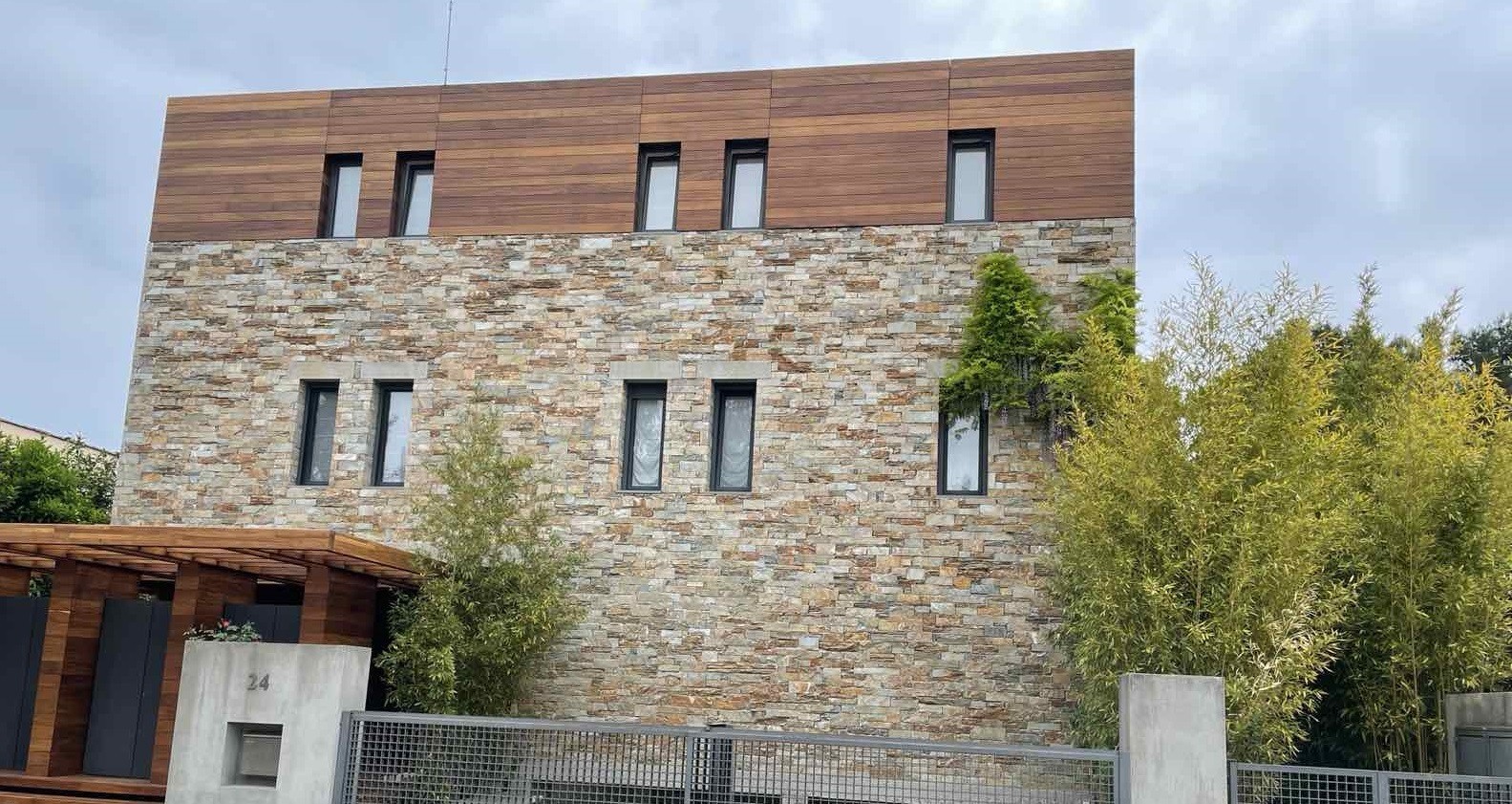 Κώστας Μπουτάρης: Νέο σφυρί για το ακίνητο στην Κηφισιά (pics) (upd)