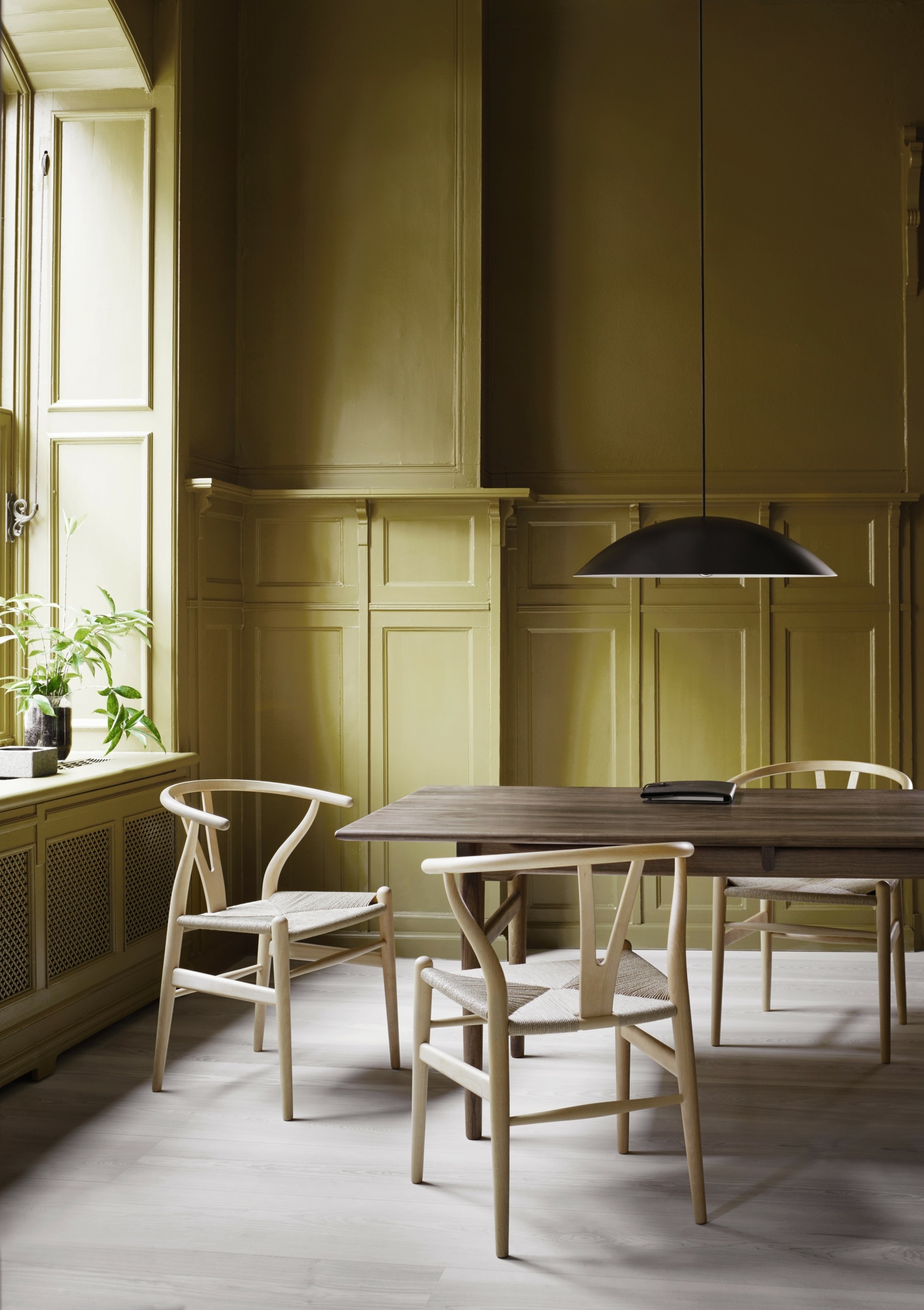 Η καρέκλα που είναι στη μόδα εδώ και 70 χρόνια