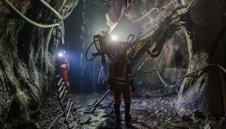 Imerys: Η ασφάλεια των εργαζομένων μας παραμένει καθημερινή δέσμευση – Τι απαντά για το δυστύχημα στη Φωκίδα