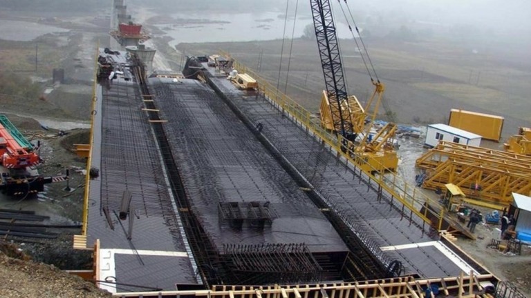 Προοδευτική: Υπερατλαντικό φιλί ζωής για την διάσωση της παλιάς κατασκευαστικής εταιρείας