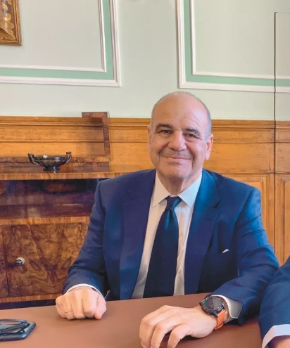 Νικόλας Λυκιαρδόπουλος: Τράβηξε την “πρίζα” της εταιρείας κατεψυγμένων To Your Door ΑΕ | Ειδήσεις για την Οικονομία