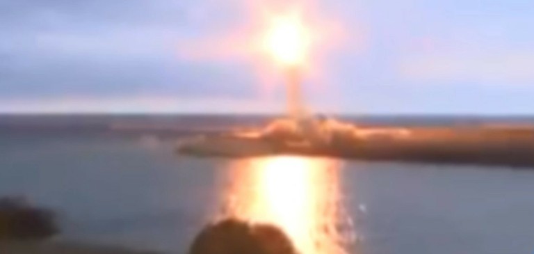 Bloomberg: Η Τουρκία προχώρησε σε δοκιμή βαλιστικού πυραύλου