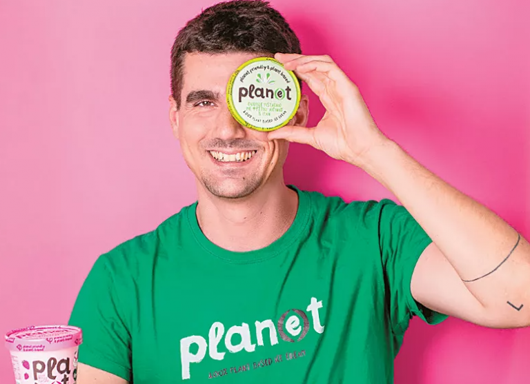 Γρηγόρης Μπογράκος – Plan(e)t Foods: Ο 34χρονος που ίδρυσε την πρώτη vegan startup στην Ελλάδα