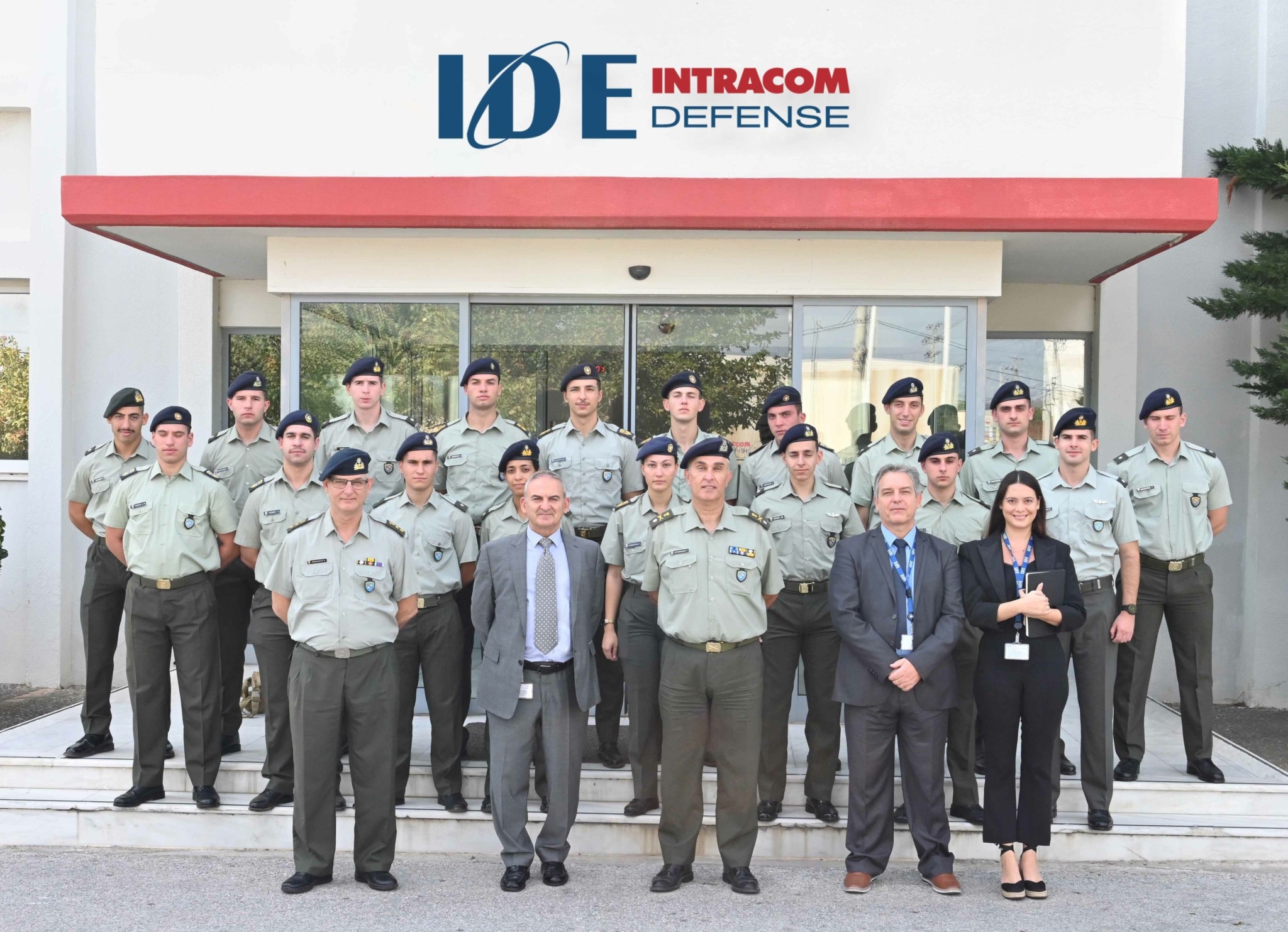 Intracom Defense: Επίσκεψη της Σχολής Διαβιβάσεων του ΓΕΣ στις εγκαταστάσεις της