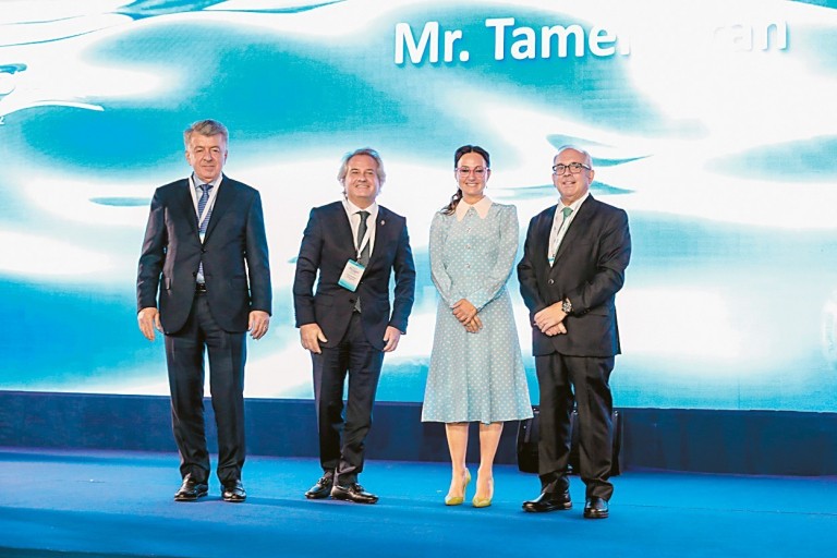 Η Ελλάδα τιμήθηκε ως παγκόσμια ναυτιλιακή δύναμη στην Κωνσταντινούπολη