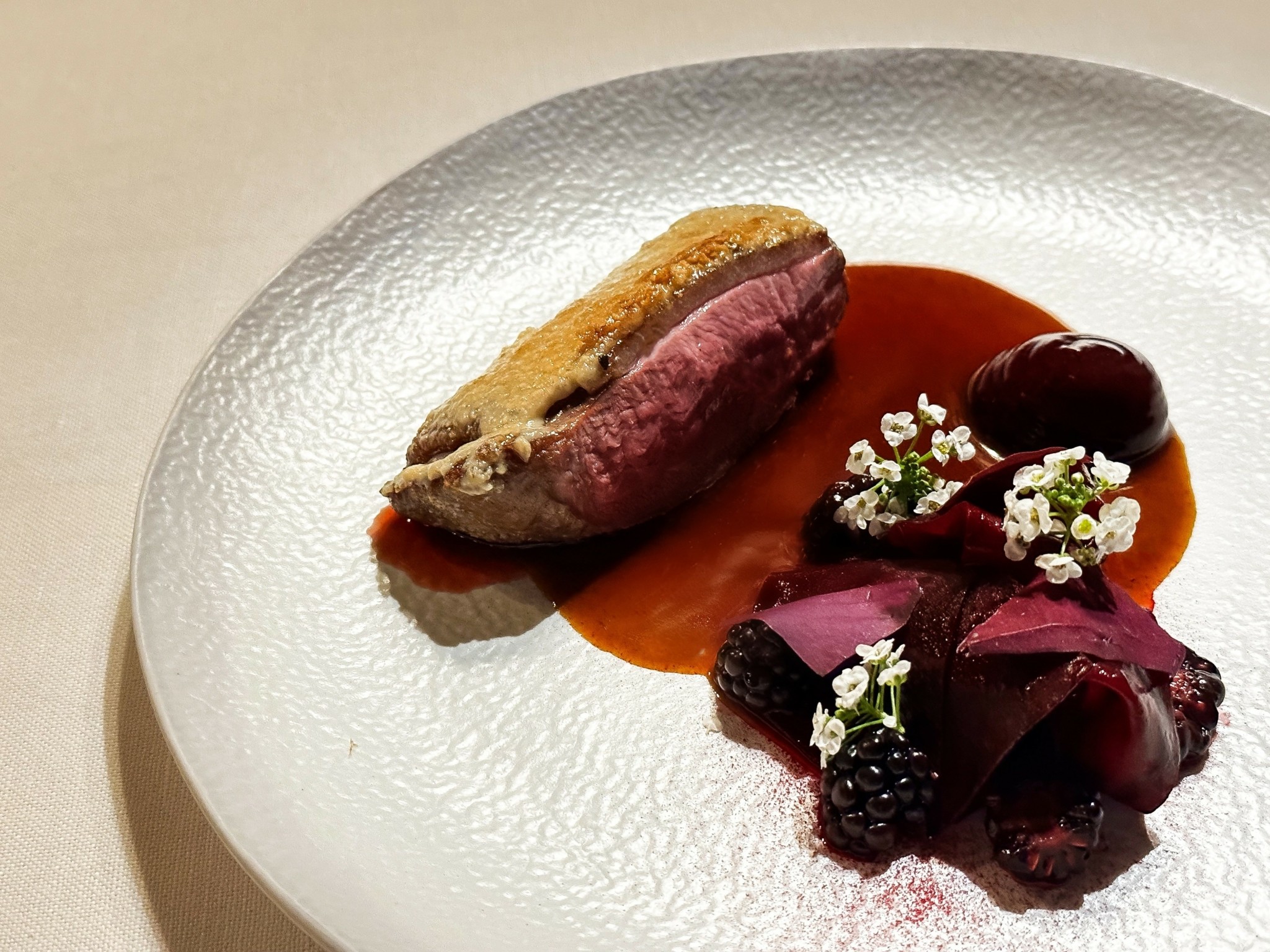 Ολα όσα συμβαίνουν στην κουζίνα της θρυλικής Σπονδής