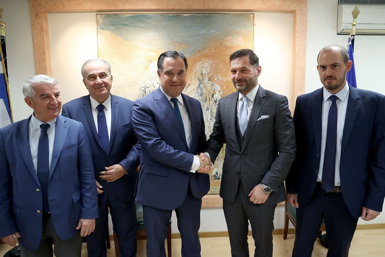 Ναυπηγεία Ελευσίνας: Υπεγράφη η συμφωνία εξυγίανσης – μεταβίβασης (pics)