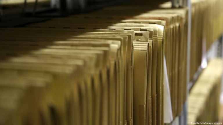 Πακέτο ελάφρυνσης: Σε ποια χώρα η εφαρμογή του θα φέρει διοικητικό χάος