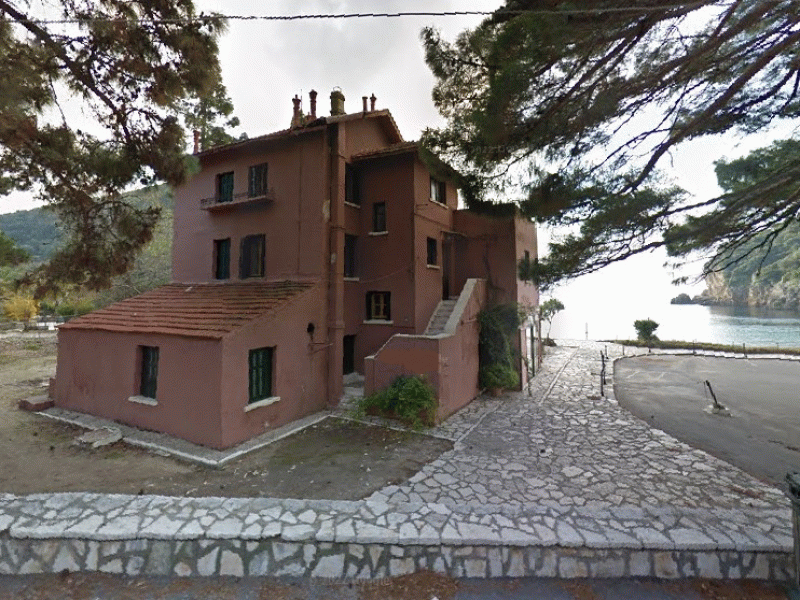 ΕΤΑΔ: Σε e-auction το τουριστικό περίπτερο στην Παλαιοκαστρίτσα (pic)