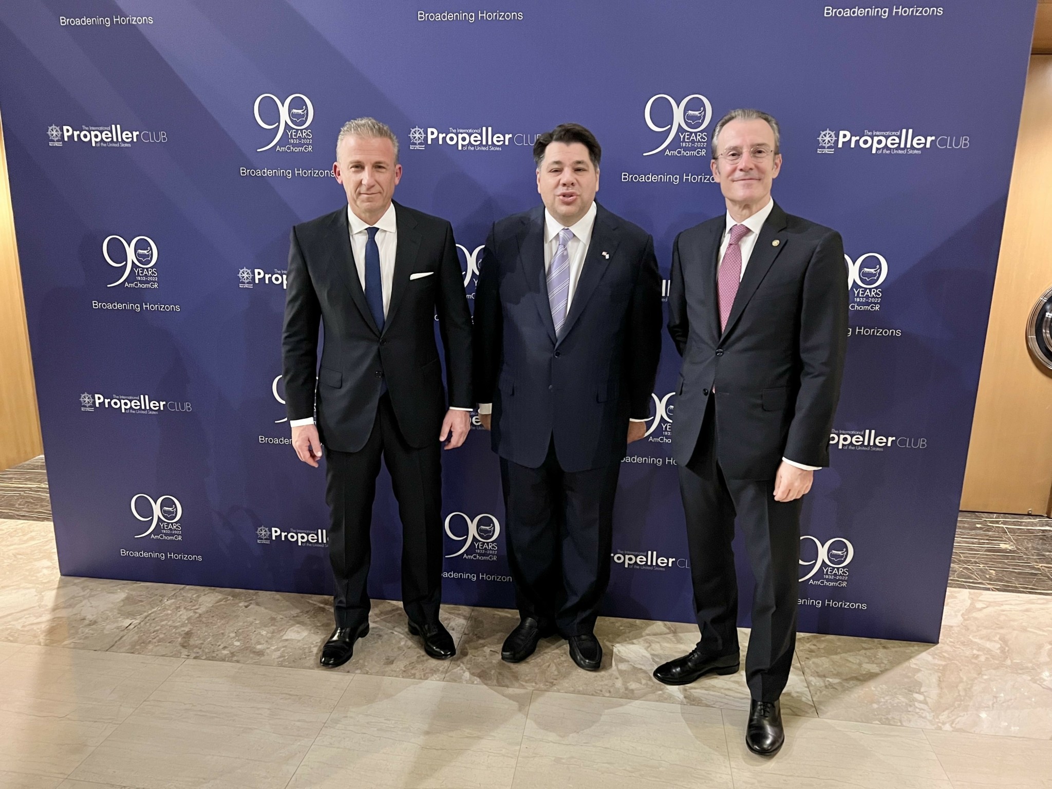 Έντονο ναυτιλιακό χρώμα στο δείπνο για την Ημέρα των Ευχαριστιών (pics)